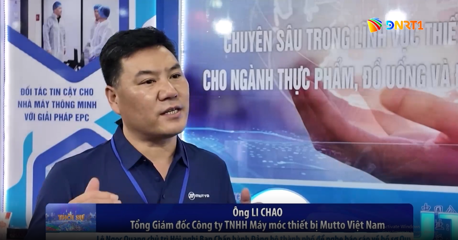 Hình ảnh tổng giám đốc công ty TNHH Mutto phỏng vấn tại triển lãm EWEC